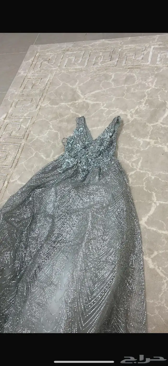 فساتين للبيع 3