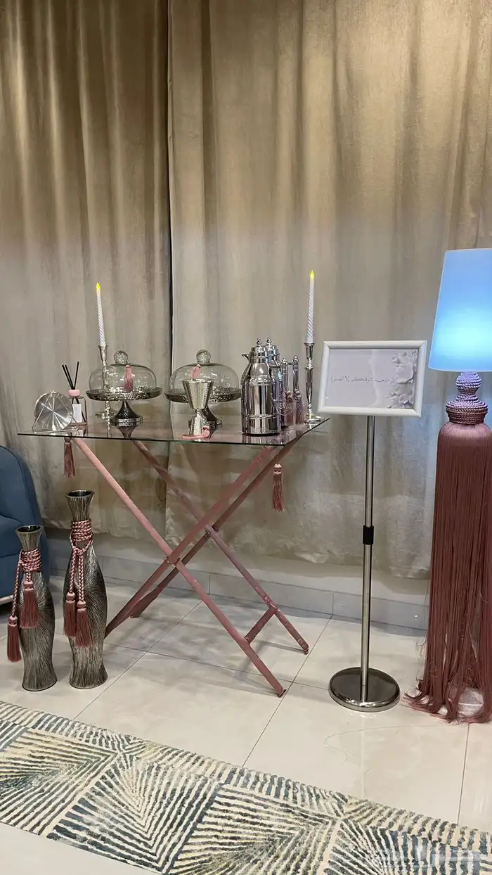 طاولات ضيافه للايجار(Silver Table) 8