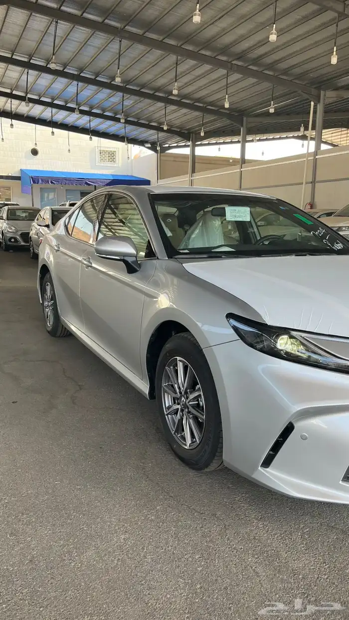 كامري فئه E 2025 4
