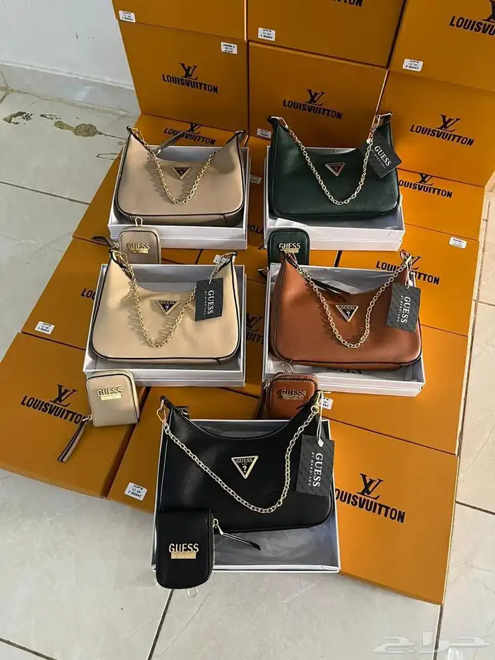 شنط. ماركات جمله صاحب المحلات والموقع الكتروني 33