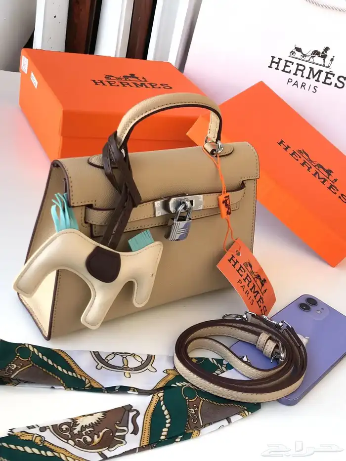 شنط هرمز بسعر مخفض 22