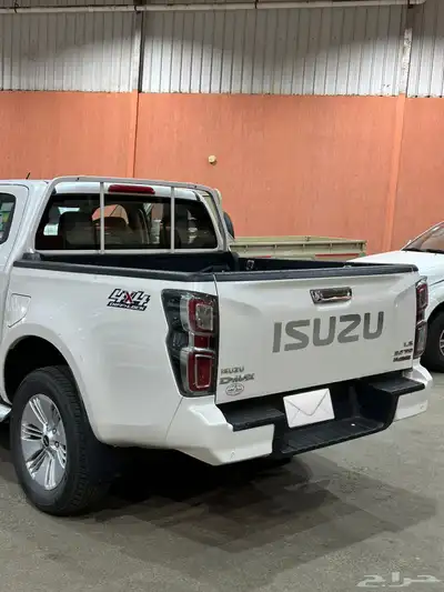 ايسوزو ديماكس LS فل كامل 2021 5