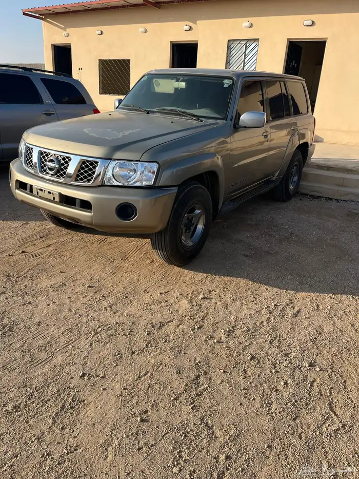 فتك نيسان تشليح2010 0