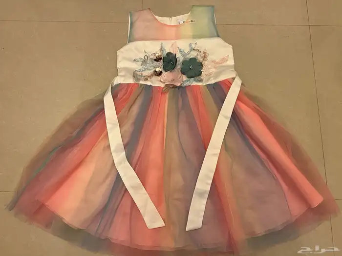 للبيع فساتين و شوزات و اكسسوارات اطفال ( بحاله ممتازه ) 0