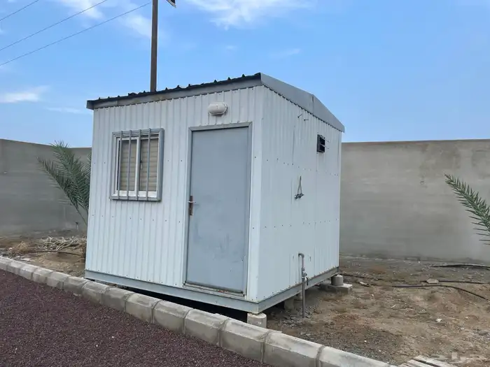 للبيع بركس ( جاهز متنقل) مع حمام 2