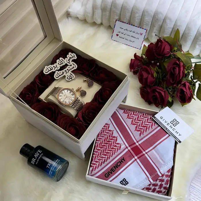 بوكس رجالي طقم شماغ جيفنشي 0