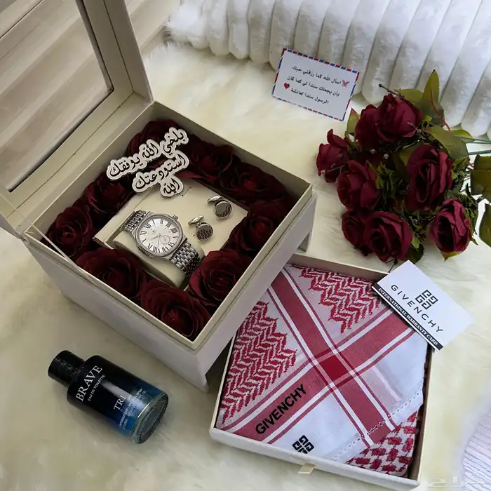 بوكس رجالي طقم شماغ جيفنشي 7