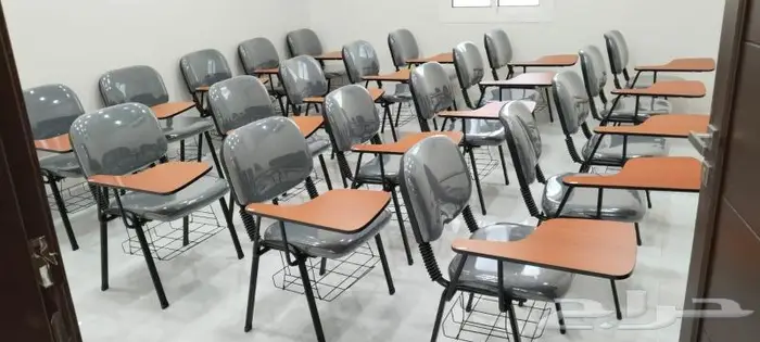 كراسي محاضرات واثاث جامعات 1