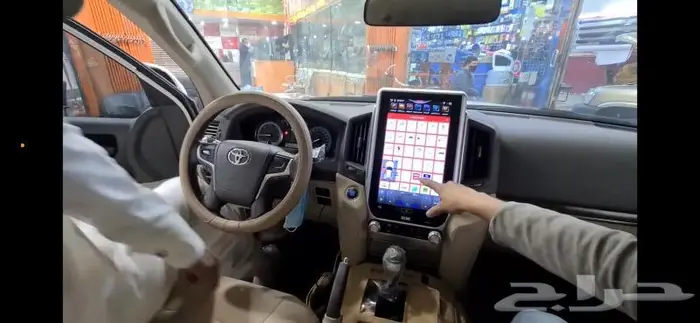 شاشه لاند كروزر من 2016 الا 2022 تسلا رودماستر 5