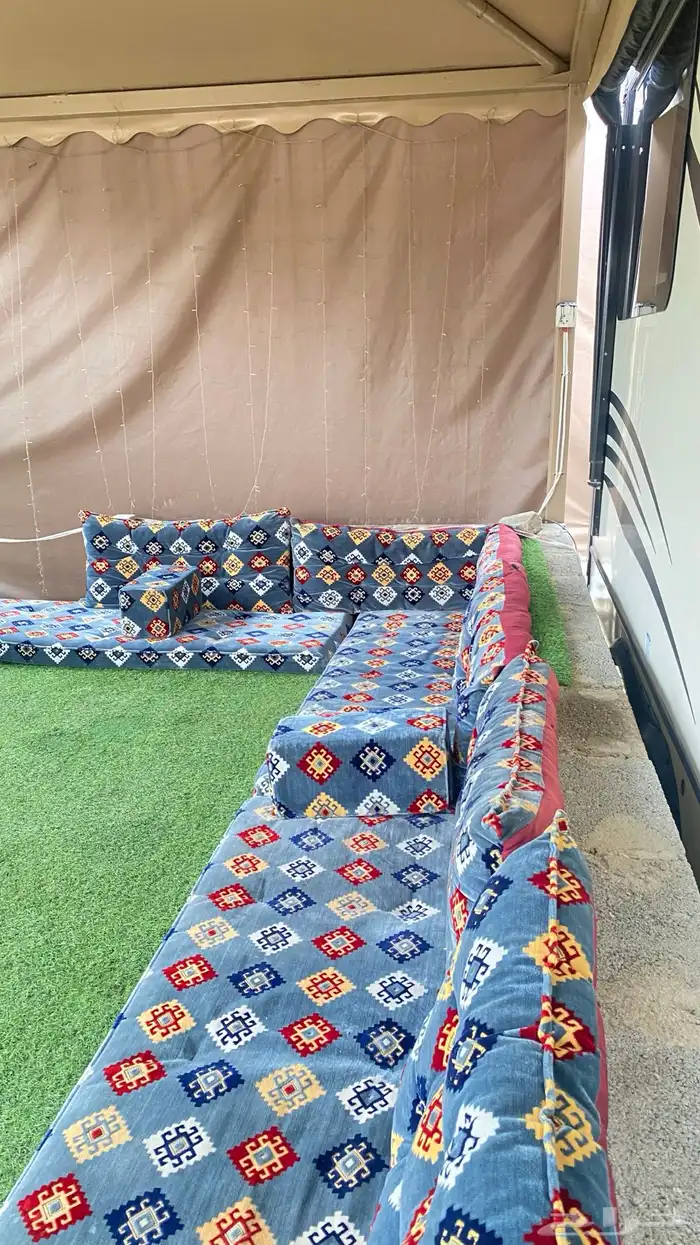 كرفان امريكي للايجار اليومي 35