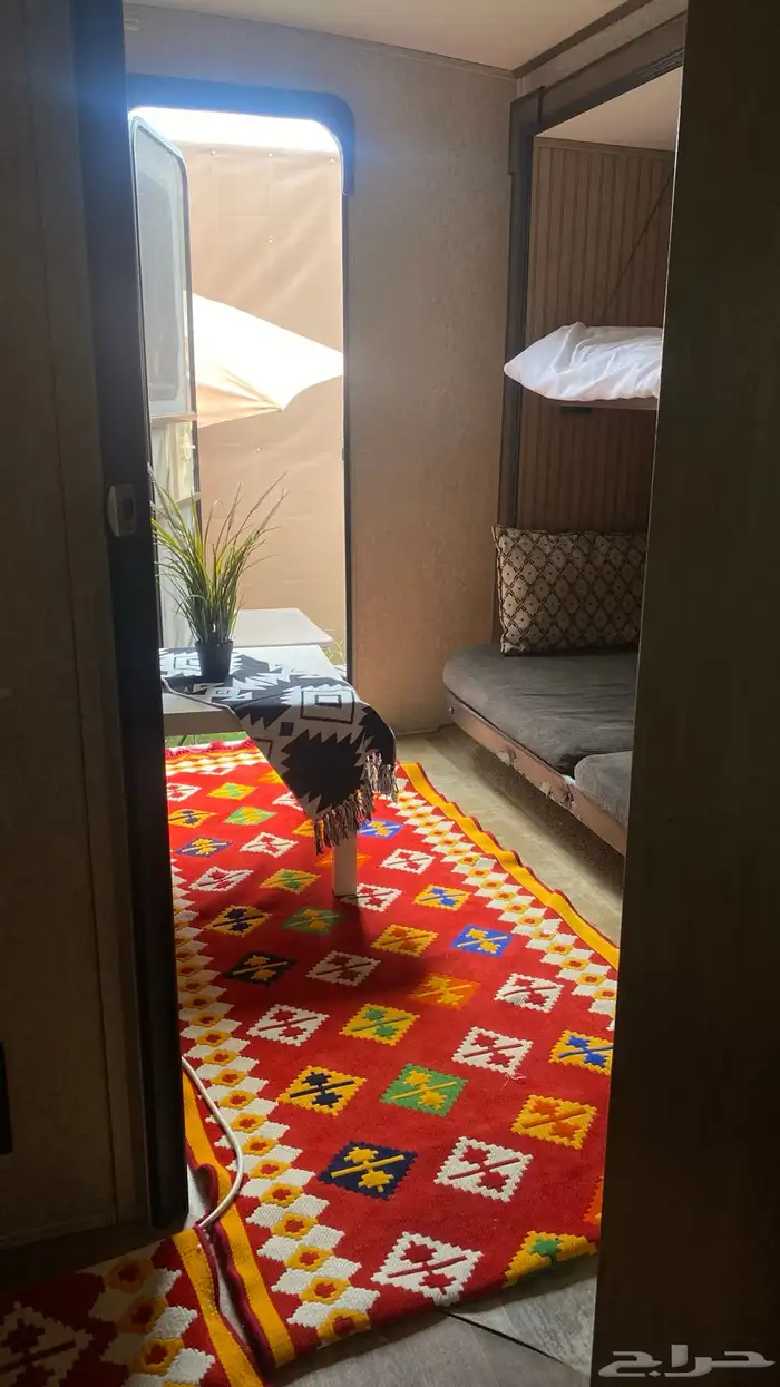 كرفان امريكي للايجار اليومي 33