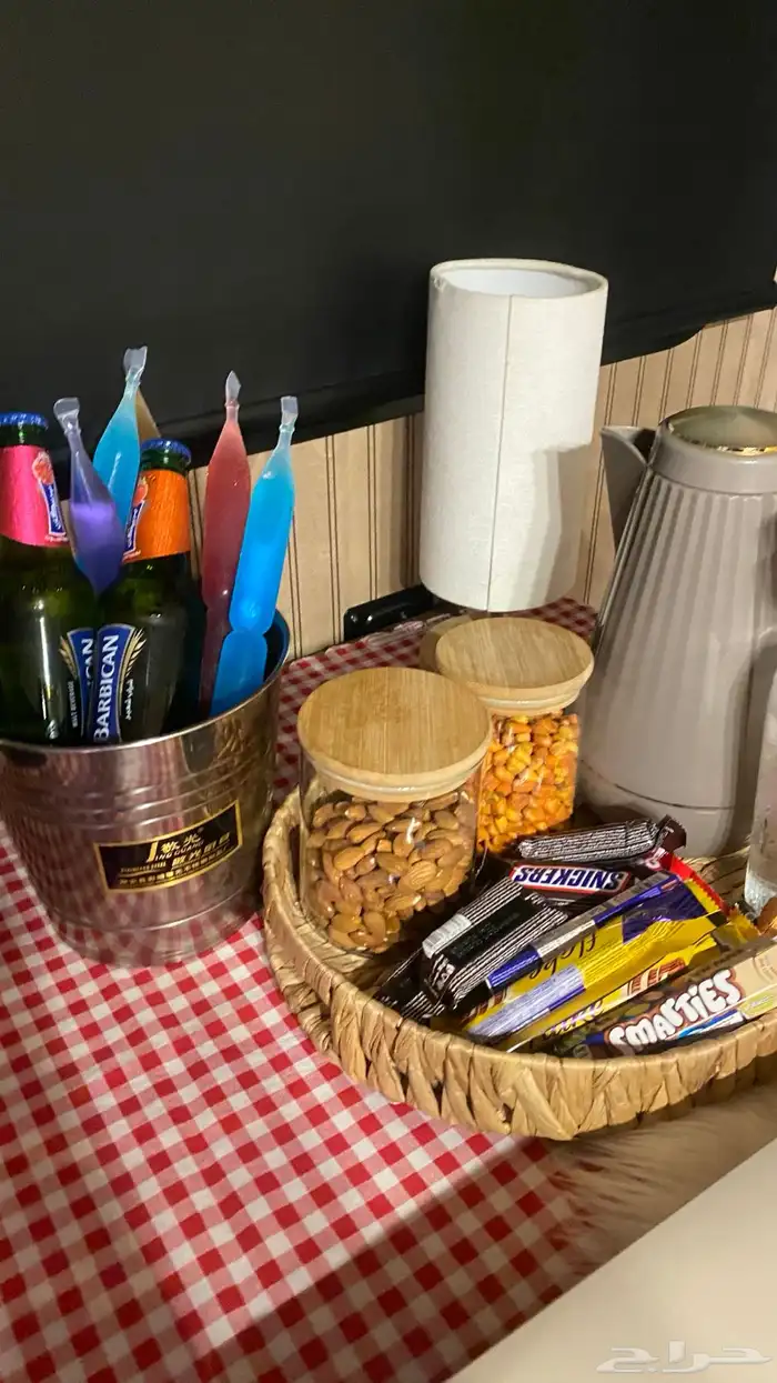 كرفان امريكي للايجار اليومي 42