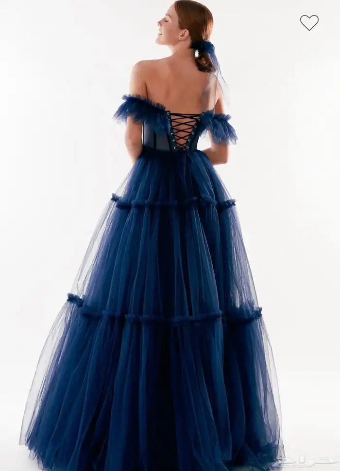 فستان   اللون البنك اللحمي 2