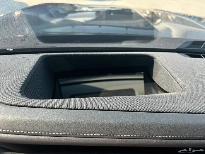 BMW 740D   2023 xDrive M sports  الفئة السابعة 8