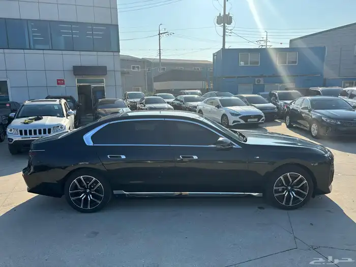 BMW 740D   2023 xDrive M sports  الفئة السابعة 2