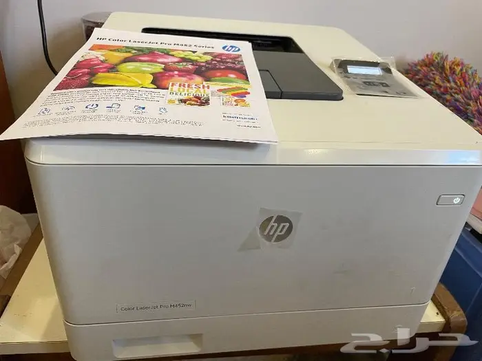 طابعة ليزر hp ملونه واي فاي 4
