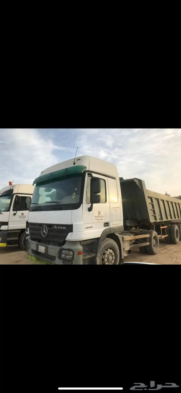 heavy equipment and Trucks jubail معدات ثقيلة 12
