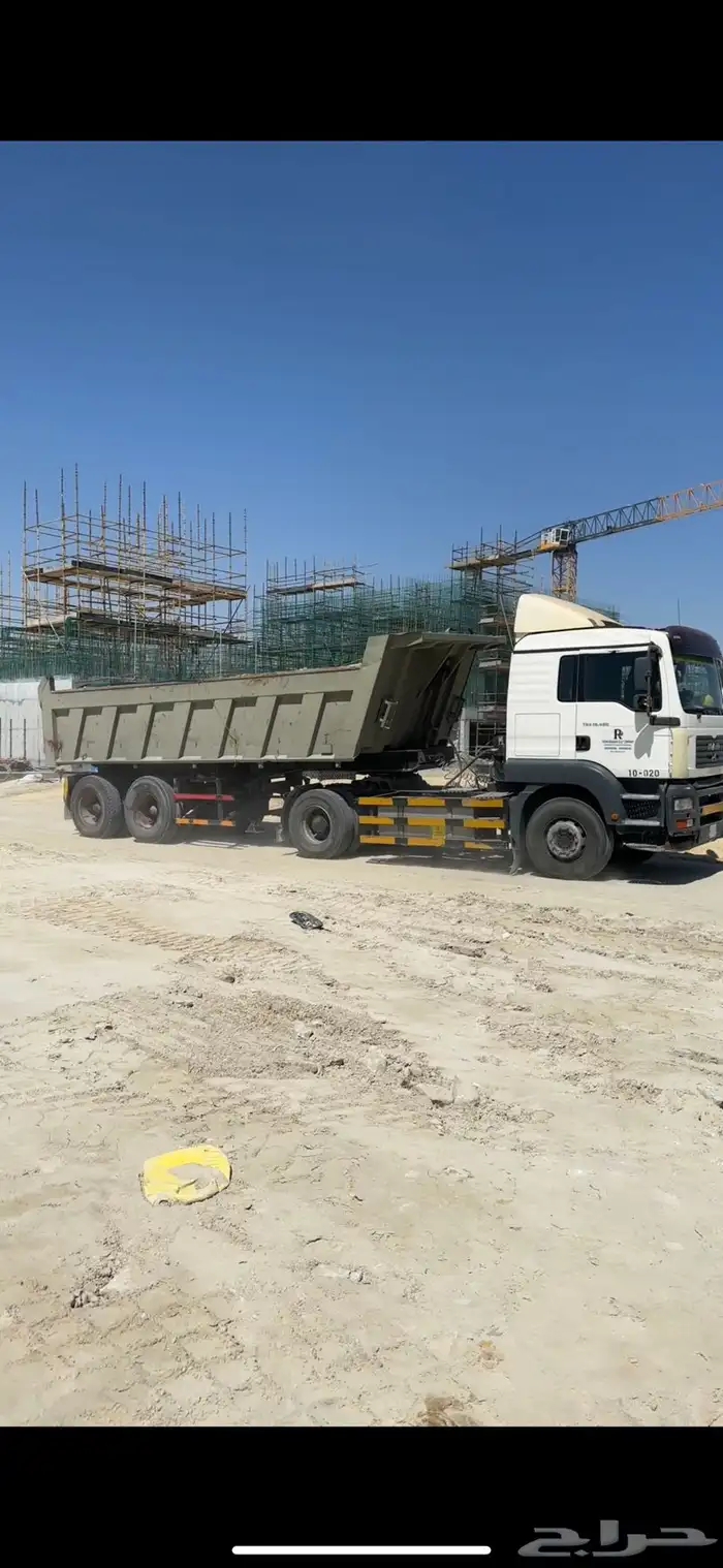 heavy equipment and Trucks jubail معدات ثقيلة 17