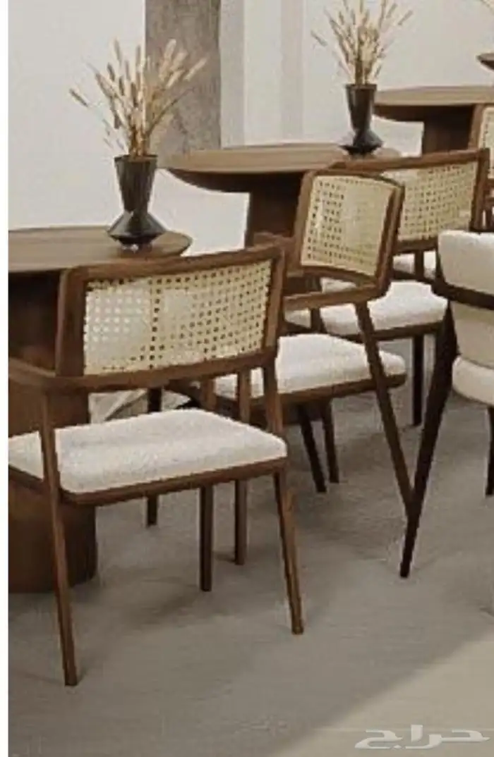 كراسي وطاولات 10