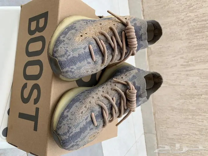 حذاء اديداس الاصلي ييزي بوست Shose Yeezy Boost 380 3
