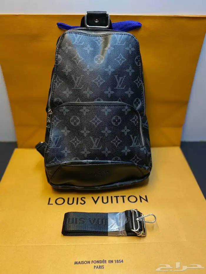 شنط يد رجاليه 29