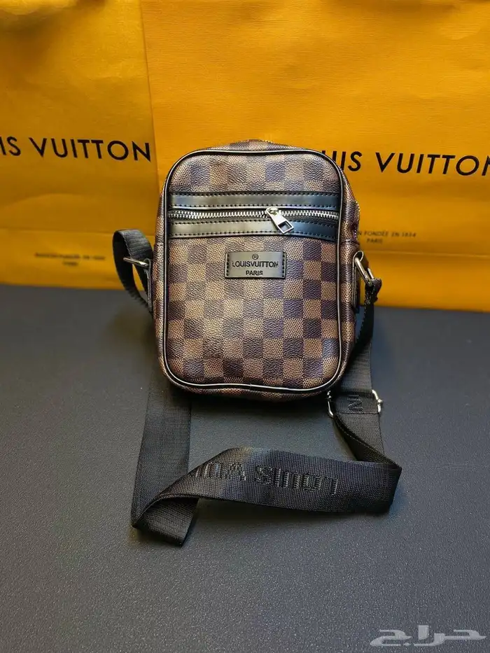 شنط يد رجاليه 24