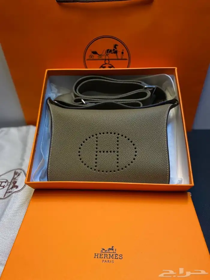 شنط يد رجاليه 4