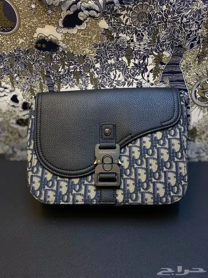 شنط يد رجاليه 0