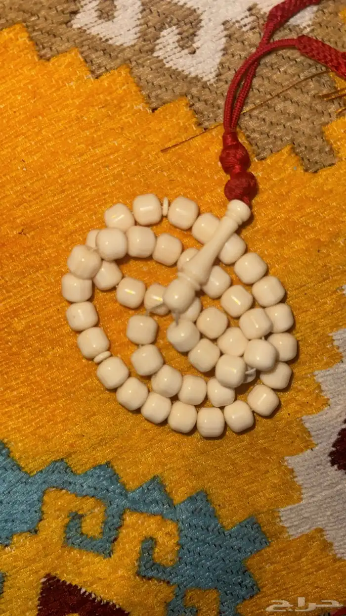 سبح وبخور ودهن عود وسديريات 60