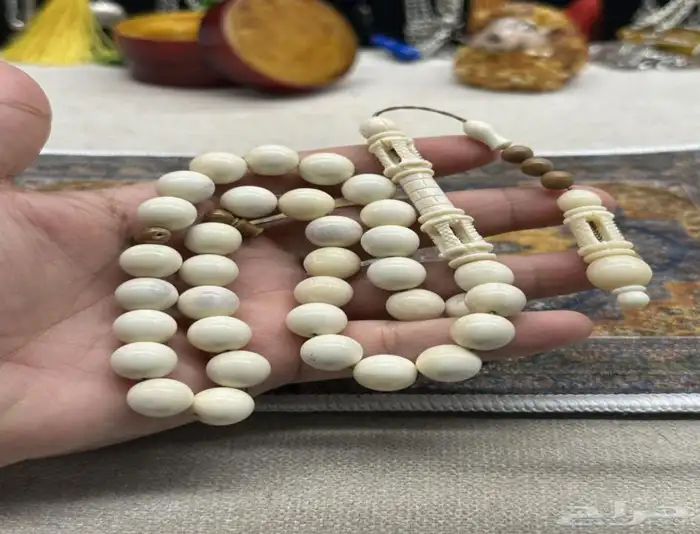 سبح وبخور ودهن عود وسديريات 11