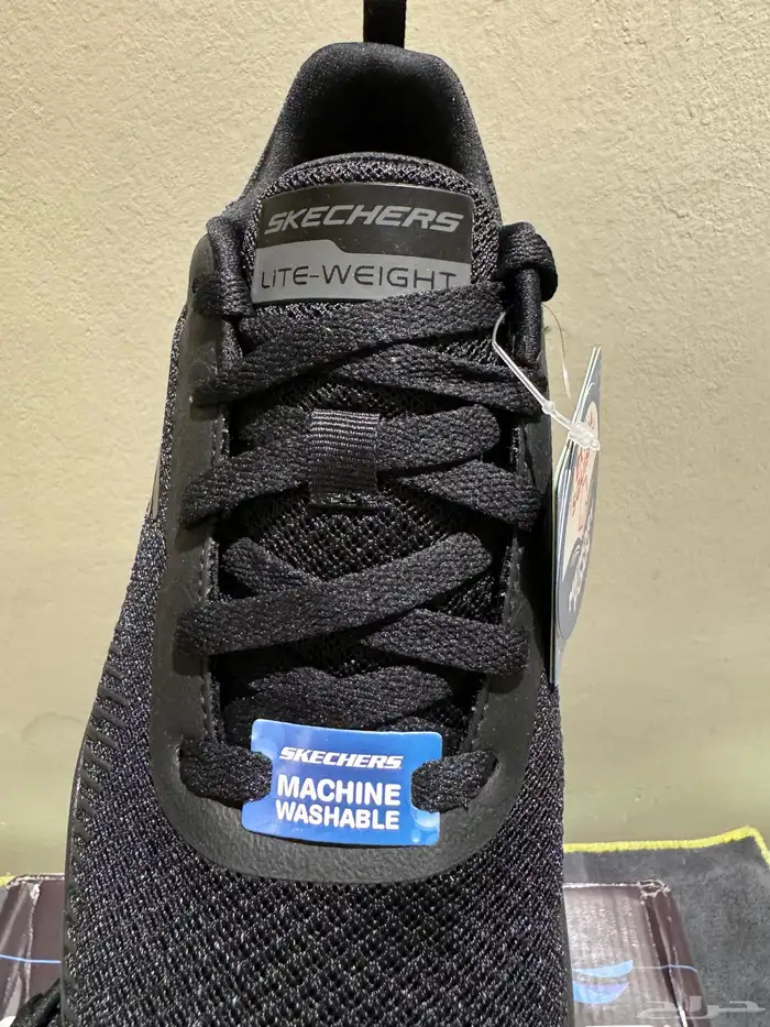 Skechers size 41  42  43 5