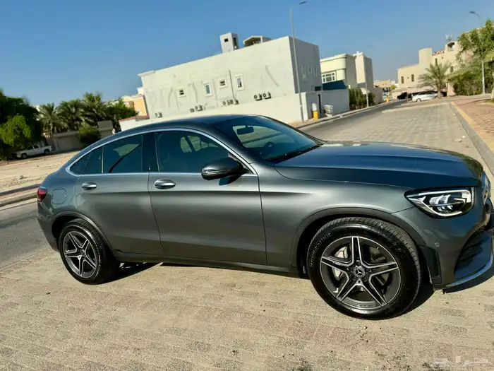 للبيع مرسيدس GLC 200 كالجديد 7