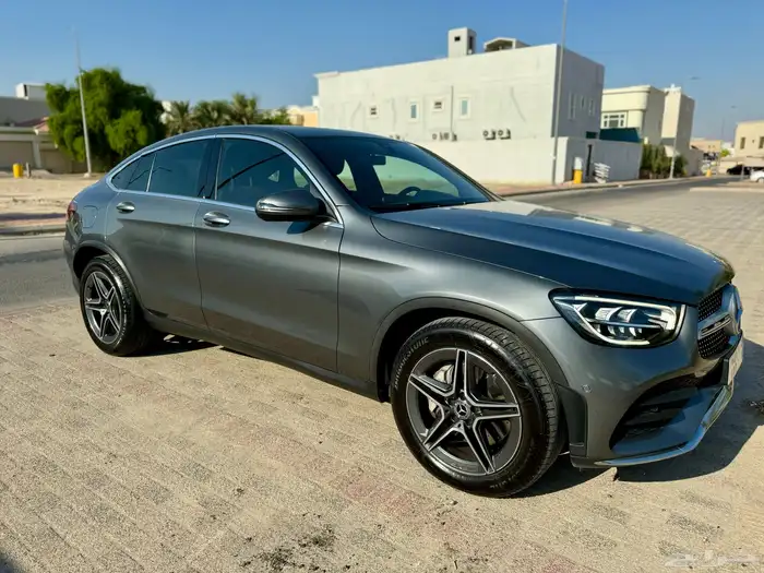 للبيع مرسيدس GLC 200 كالجديد 8