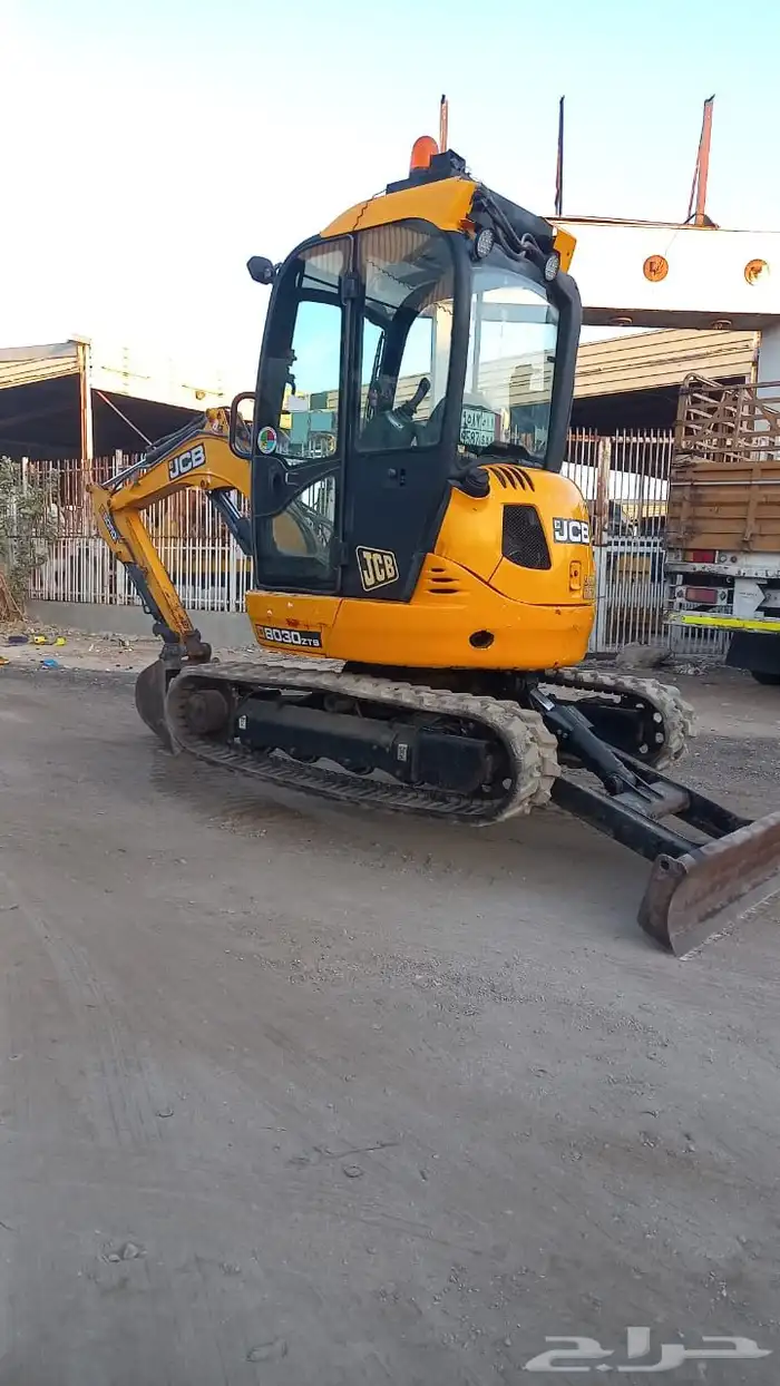 بوكلين ميني صغير 3طن للايجار Mini excavator for rent 3 tons 2