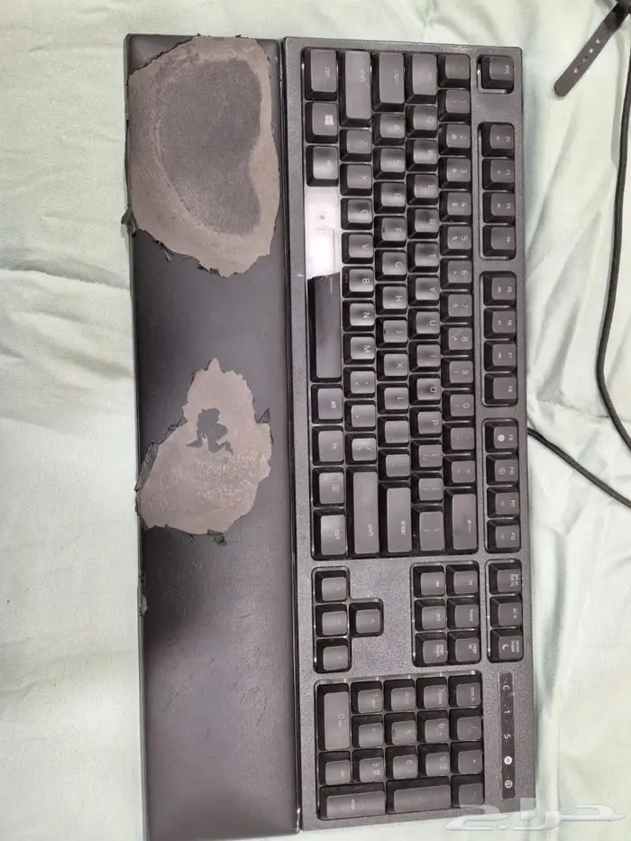 كي بورد من شركة رايزر Razer Ornata Chroma keyboard 1