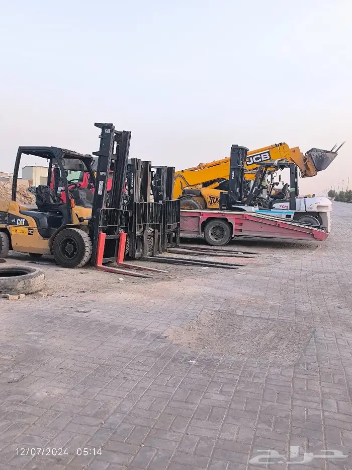 خدمات تأجير الرافعات .فوركلفت سكين كرين ونش 0