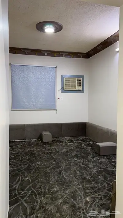عمارة للايجار شرق الرياض مساحة 900 5