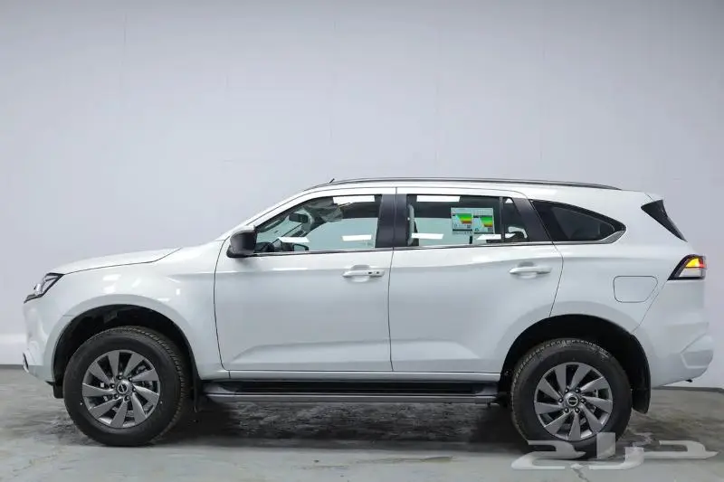 ايسوزو ام يو اكس 4X4 3.0 فل 2024 كاش او تقسيط 2