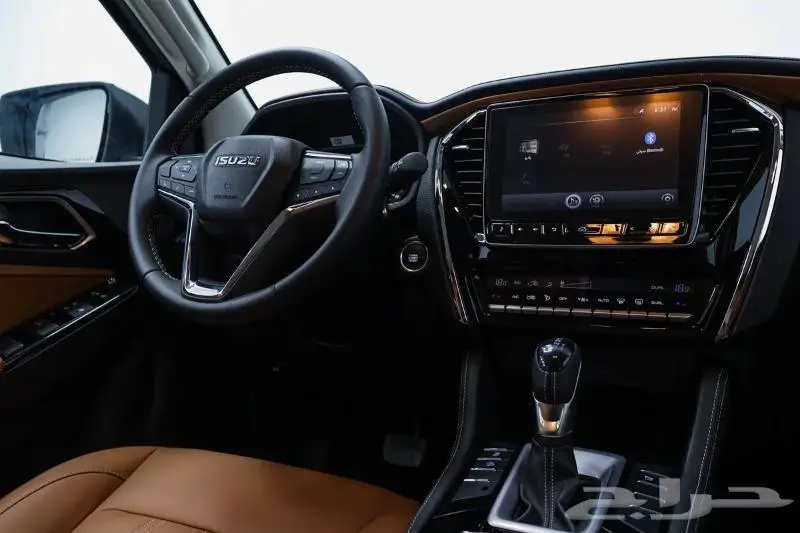 ايسوزو ام يو اكس 4X4 3.0 فل 2024 كاش او تقسيط 8