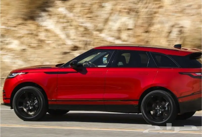 استأجر الآن Range Rover Velar R-Dynamic S في دبي 1