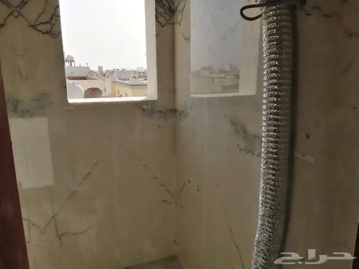 معلم سيراميك مصرى لتركيب البورسلين والرخام opnbook والدرج 18