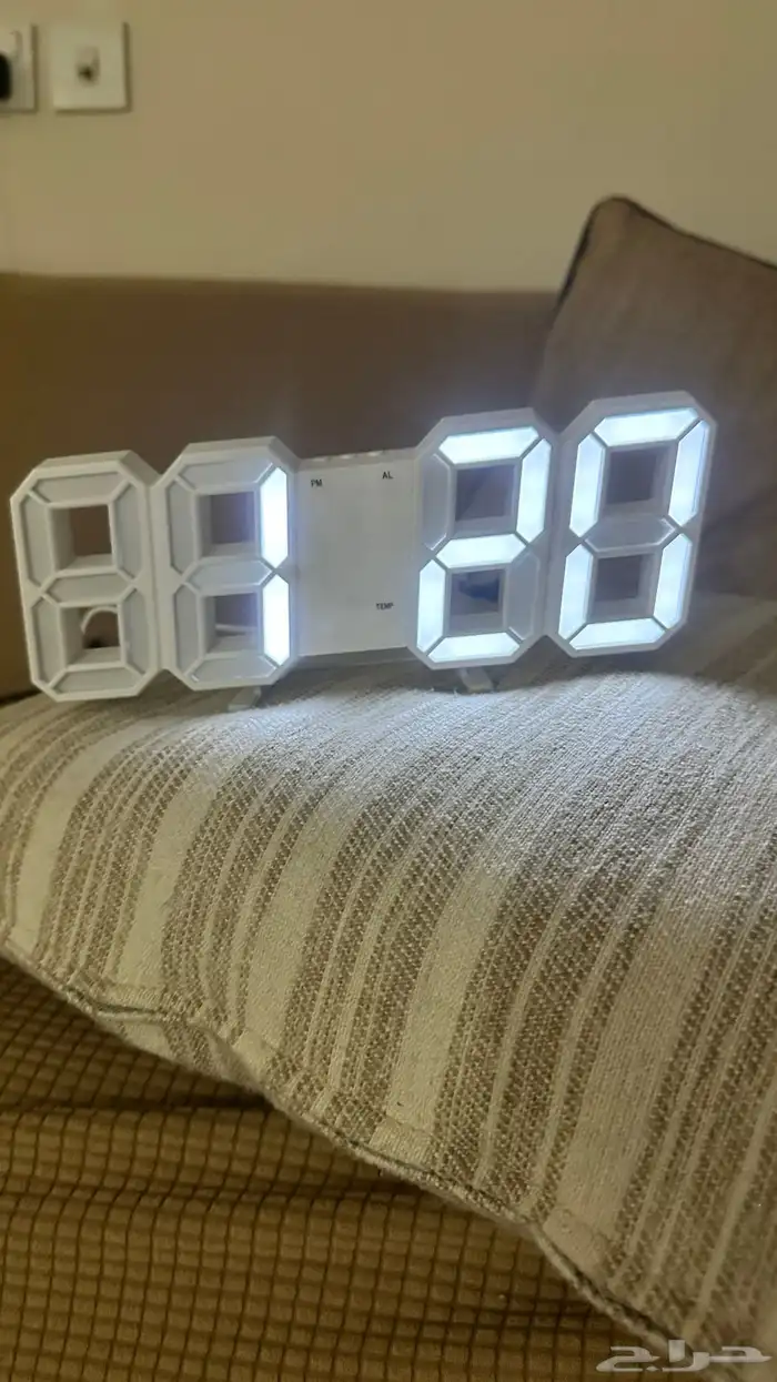 ساعه رقميه 2