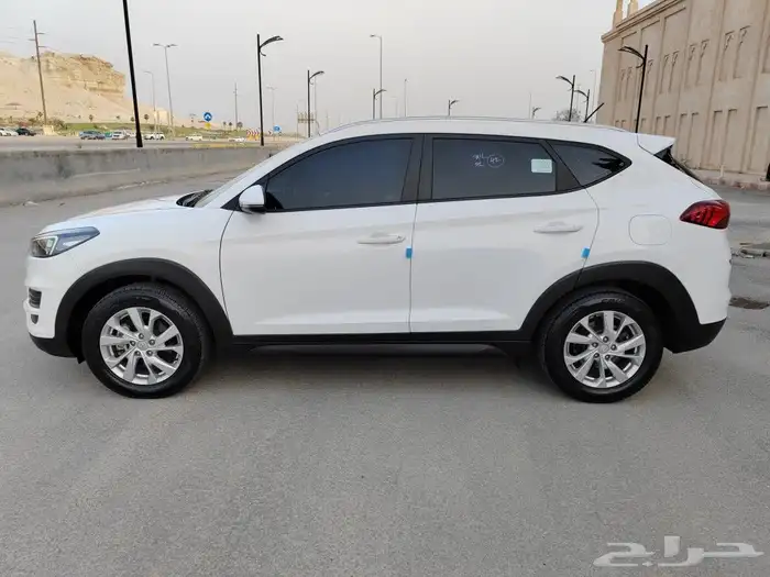 تم البيع توسان ديزل دبل 2019 الأحساء 2.0 بطاقة جمركية 3