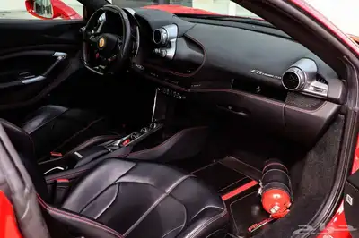 فيراري F8 تريبوتو 2020 تحت الضمان والصيانه index