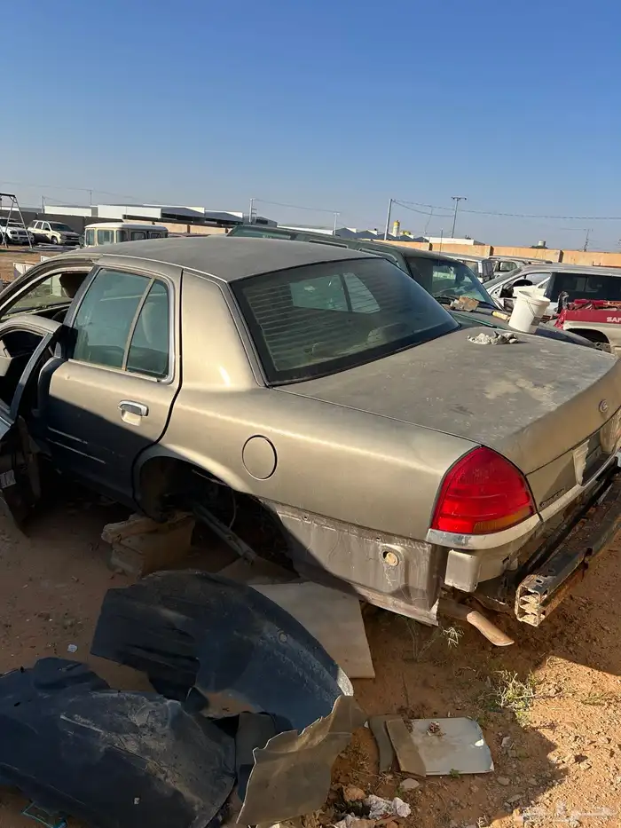 قطع غيار فورد و ماركيز مستعمل تشليح 3