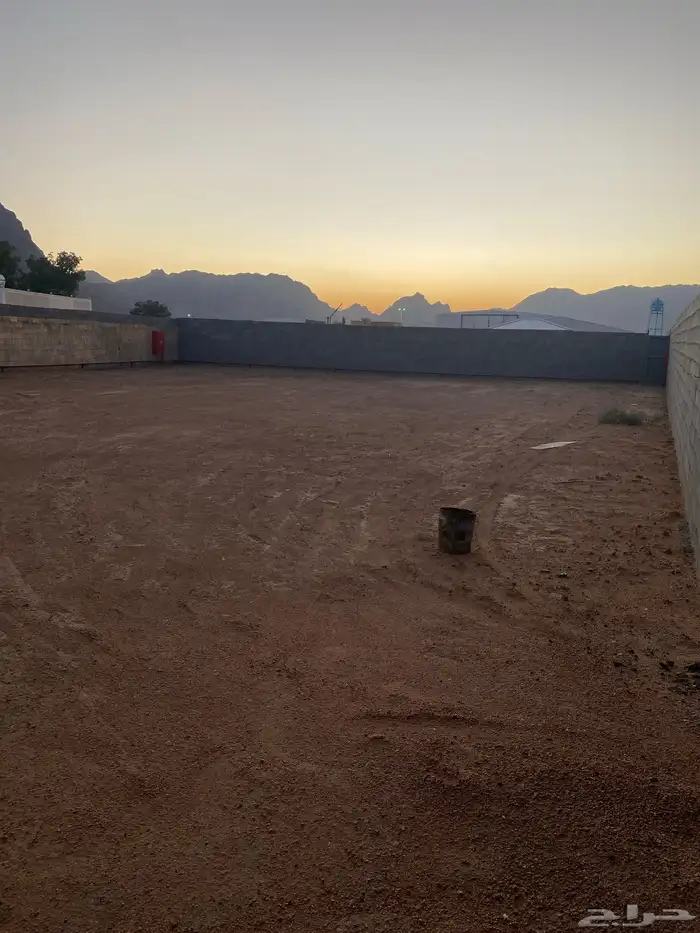 حوش للايجار 0