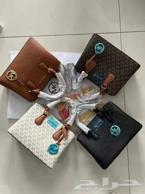 يوجد جميع الشنط جمله قطاعي 0