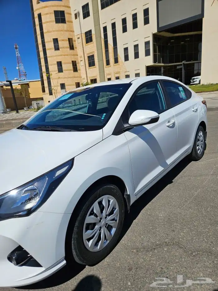 اكسنت 2023 السياره نضيفه وعلى الشرط قير مكينه ارباقات عضلات 3