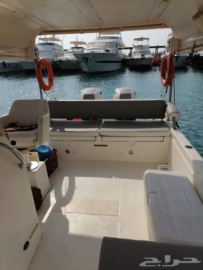 قارب للايجار رحلات بحريه 2