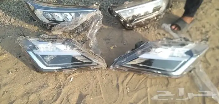 يوجد لدينا جمع انواع الصدمات وشمعات ورفارف وابواب وكبابيت ل 2